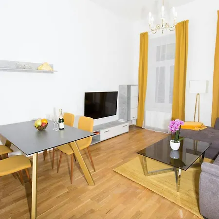 Exklusives Tannberg Bergjuwel Mit Stil Und Komfort