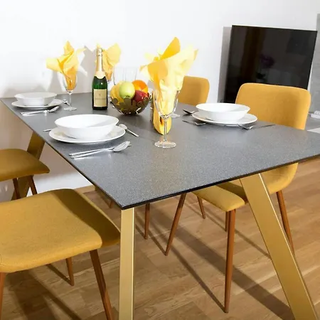 Apartment Exklusives Tannberg Bergjuwel Mit Stil Und Komfort